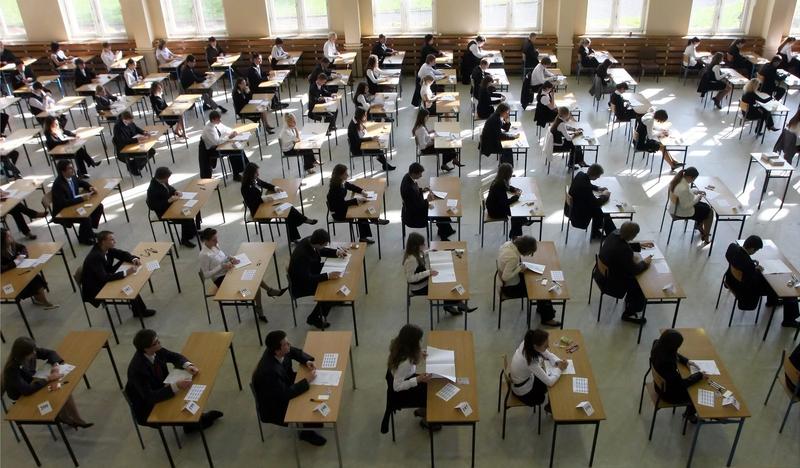Matura to bzdura, niech uczelnie same decydują o zasadach rekrutacji na studia