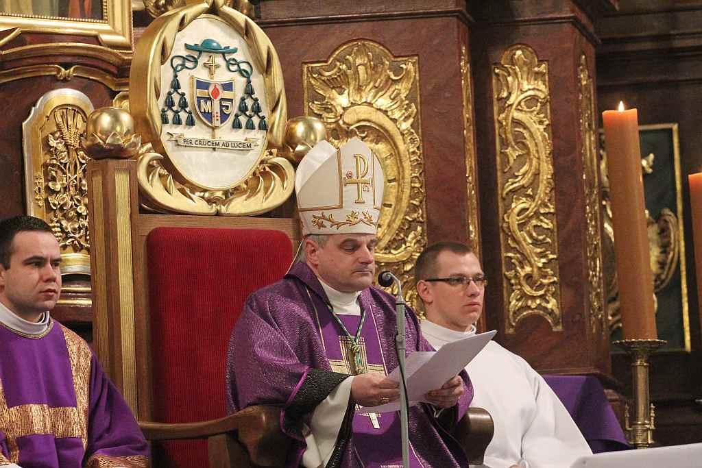 bp Mendyk: Nie ma czegoś takiego jak świecka szkoła