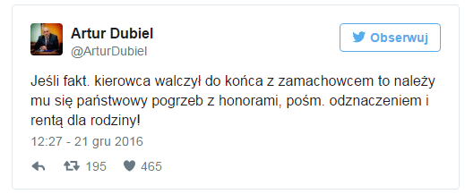 Wiemy kim jest mężczyzna, który leżał pod Sejmem (video)