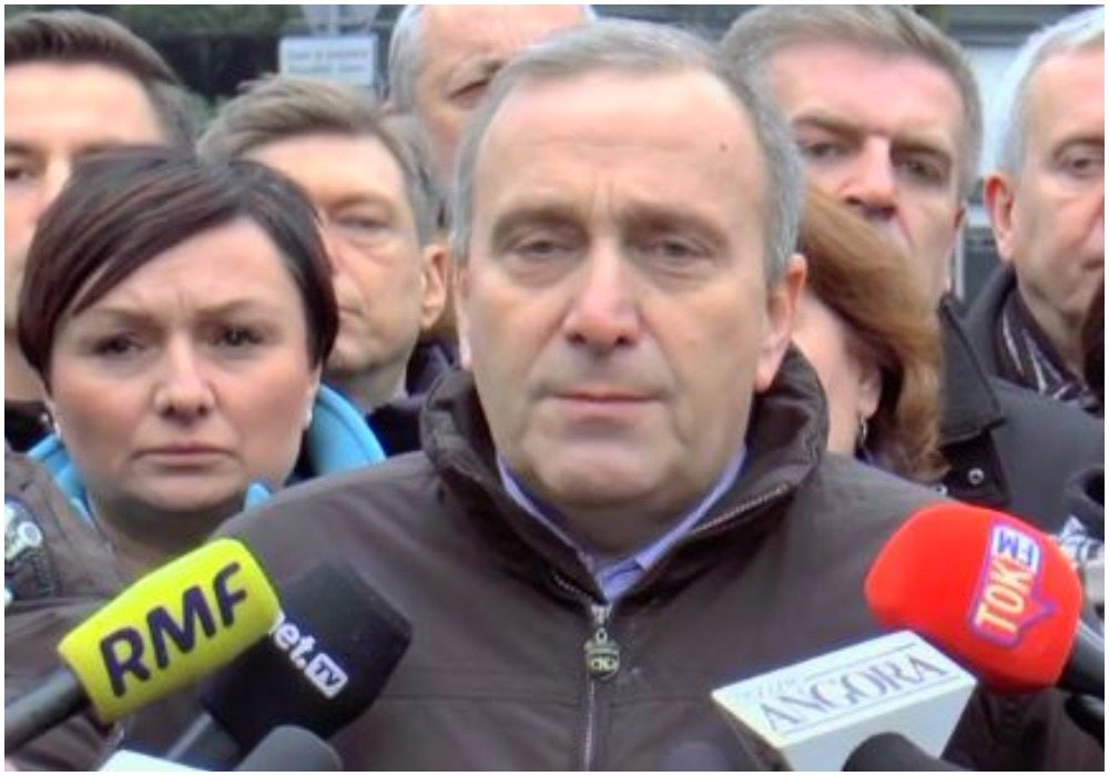 Schetyna: Nie zgadzamy się na taką politykę w Sejmie