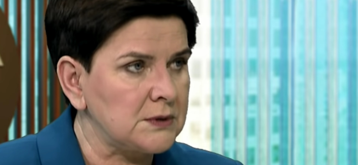 Beata Szydło jak królowa Elżbieta? Obie mają słabość do pewnej części garderoby