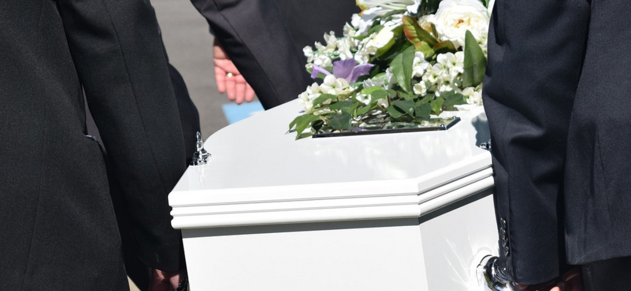 Kobiety i dzieci zginęły w tragicznym wypadku. Rodziny nie stać na wyprawienie pogrzebu