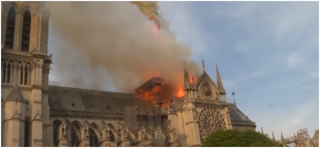 Msze święte wracają do katedry Notre Dame. Uczestnicy będą musieli zakładać to na siebie ze względów bezpieczeństwa