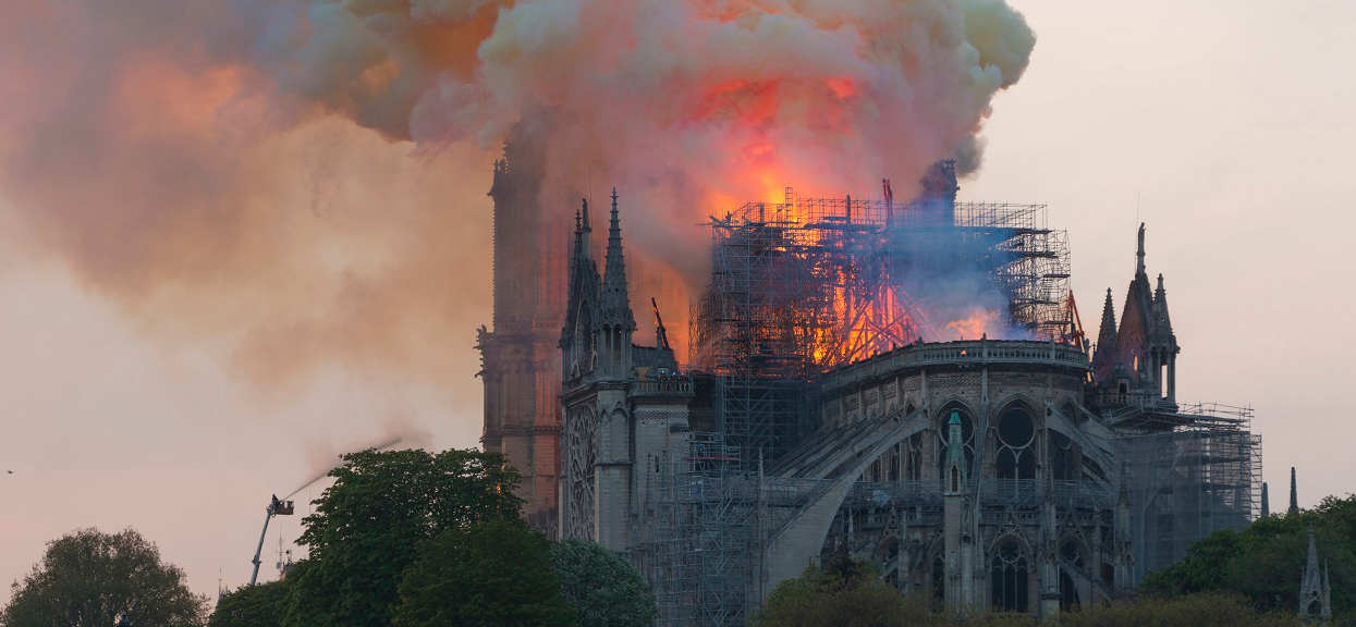 Darczyńcy deklarowali miliony na odbudowę Notre Dame. Zaledwie 9% z nich dotrzymało słowa