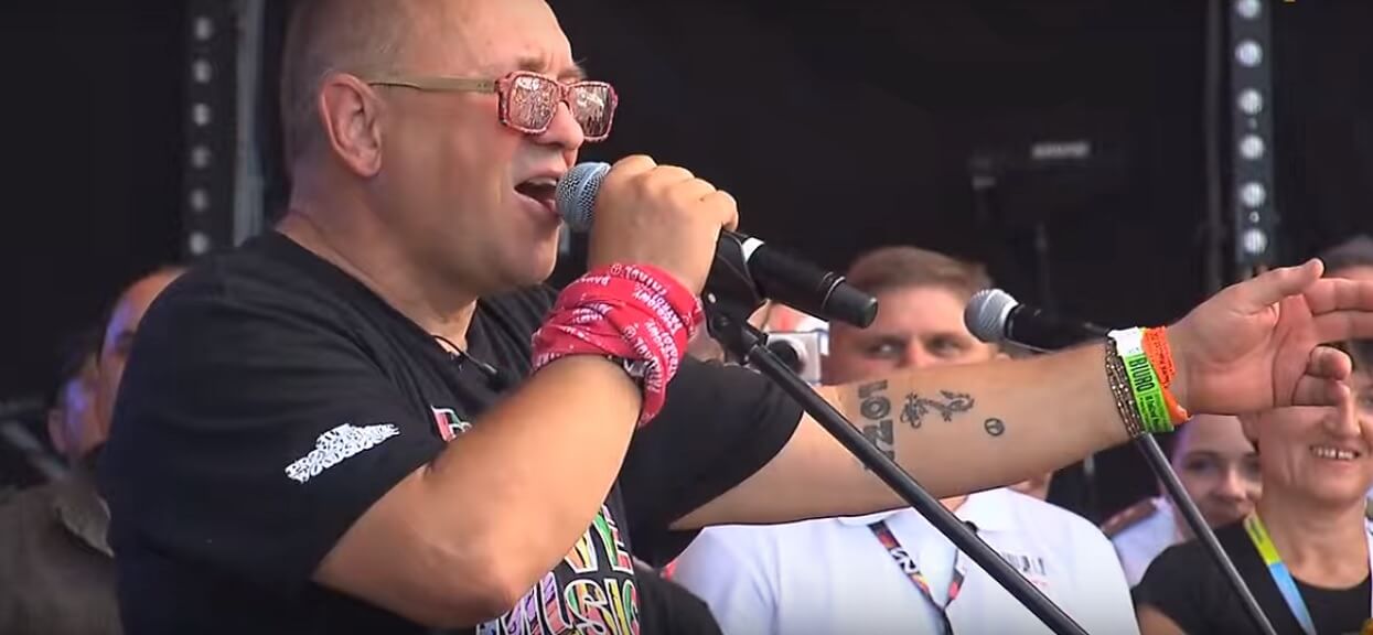 Politycy opozycji ratują festiwal Owsiaka. Zorganizowali dodatkowe pociągi