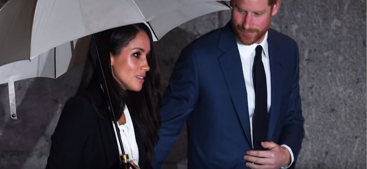 Upokarzające sceny z Pałacu nigdy miały nie dostać się do mediów. Teraz wyszło na jaw, Markle została zrugana przez Harry'ego?