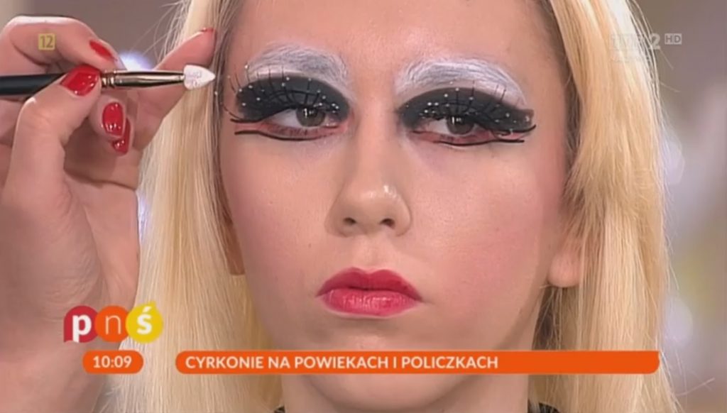Oni tak na poważnie? Tak wygląda makijaż sylwestrowy wg TVP (VIDEO + ZDJĘCIA)