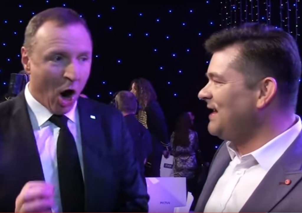 Ukryty Talent prezesa TVP? Kurski ŚPIEWA hit DISCO POLO z Martyniukiem (VIDEO)
