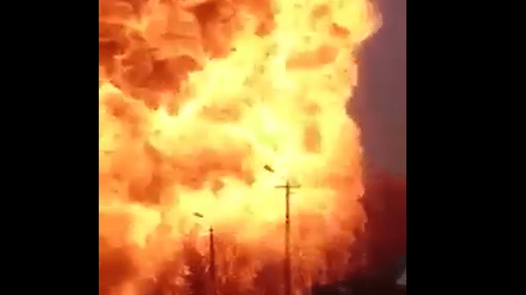 Potężny wybuch w kujawsko-pomorskim. Samochody po prostu zmiażdżone jego siłą (VIDEO + ZDJĘCIA)