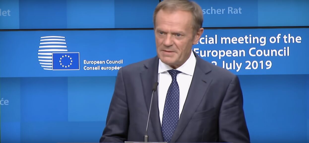 Tusk opublikował wyciskające łzy kondolencje. Nie żyje mama jego najbliższego przyjeciela