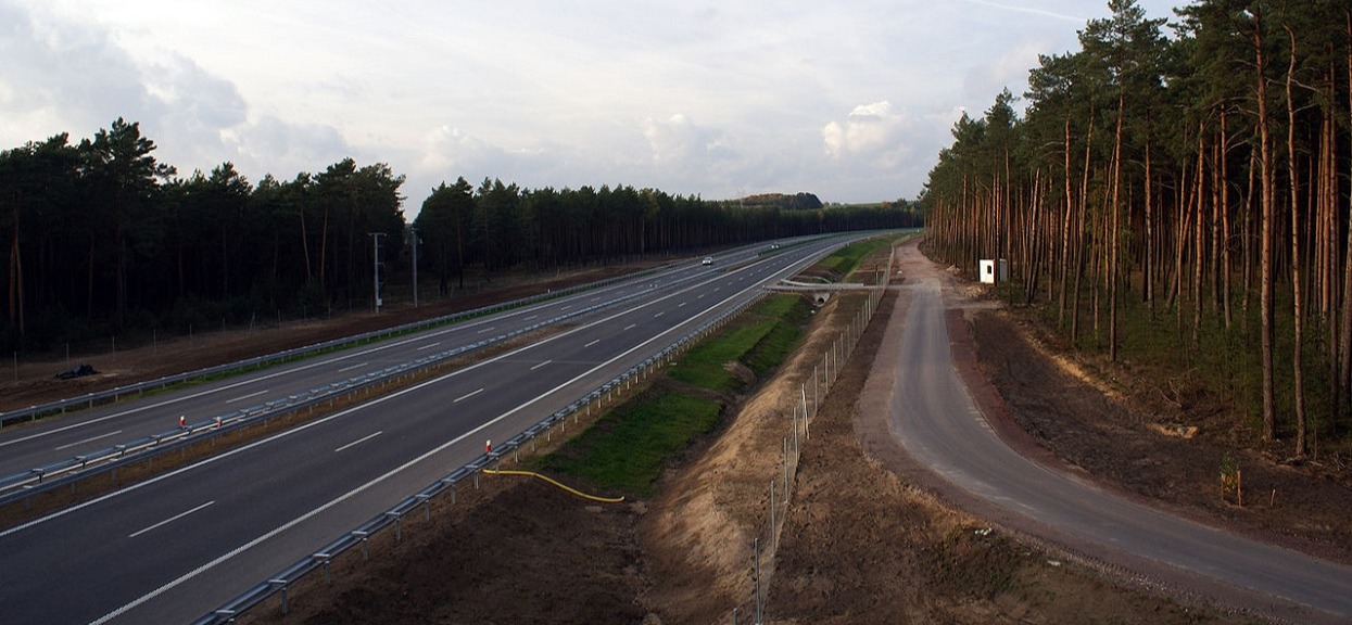 Już wiadomo, skąd pieniądze na 500 plus. Od 2 lat nie wybudowano w Polsce nawet jednego kilometra autostrady