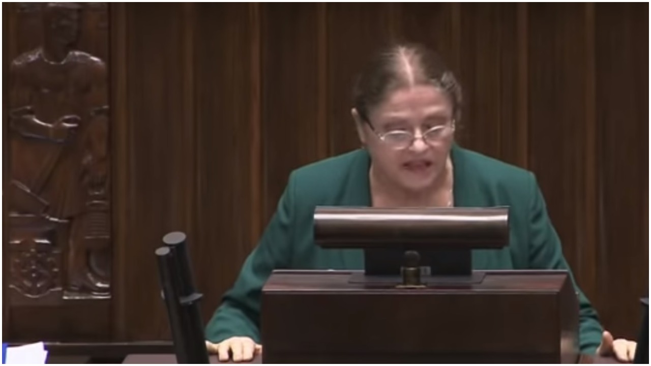 Krystyna Pawłowicz zmieszana z błotem. Poszło o jej stylizację, "wygląda niechlujnie"