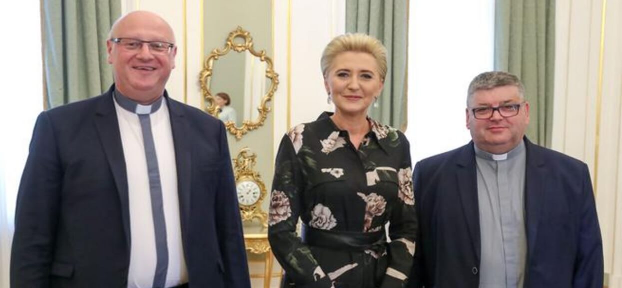 Dlaczego media o tym milczą? Agata Duda miała dość nietypowe spotkanie, sprawa jest bardzo poważna