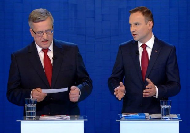 Od tego rozpoczęła się porażka Komorowskiego. Teraz to samo robi sztab Andrzeja Dudy