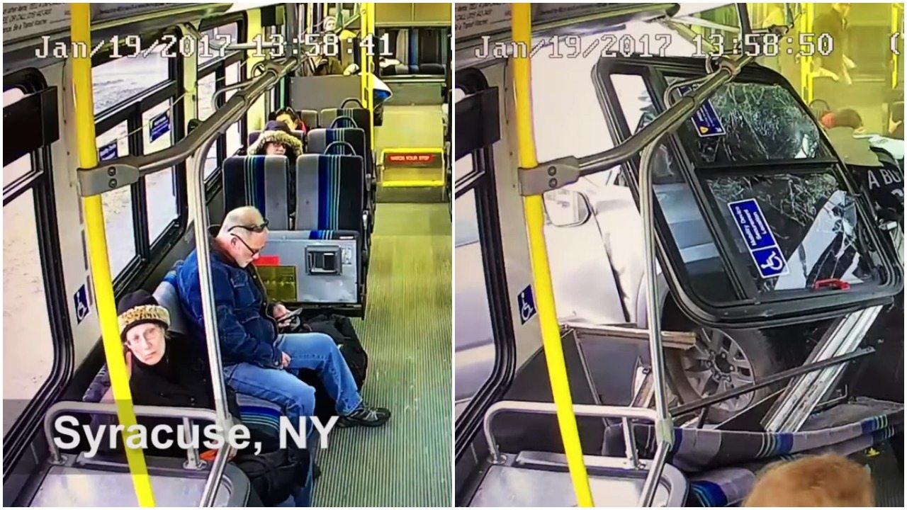 Szokujące nagranie z wypadku. Samochód z impetem wbił się w autobus (video)