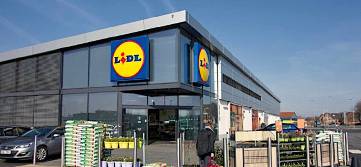 Nowa oferta Lidla powala na kolana, czegoś takiego jeszcze nie było. Polacy będą w szoku