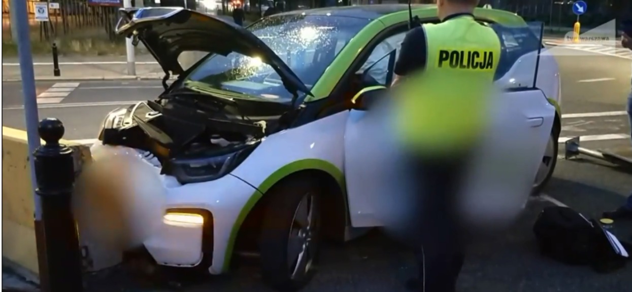 Pijany 14-latek ukradł z kolegą samochód elektryczny. Rozbili się na betonowej zaporze