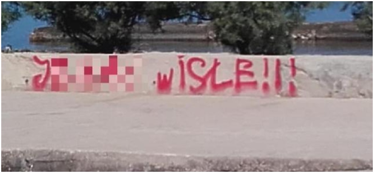 Chorwaci wstrząśnięci zachowaniem Polaków. Nasi rodacy zostawili po sobie oburzający napis