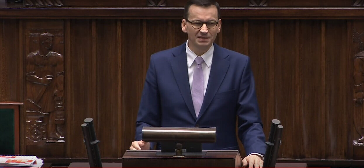 Morawiecki twierdzi, że PiS naprawiło służbę zdrowia. "Zamykane oddziały, dłuższe kolejki do lekarzy, strajki"