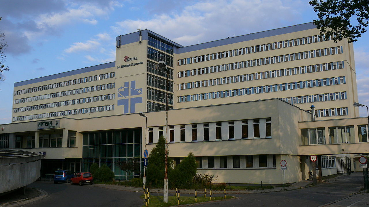 Szokujące dane o pracy polskich lekarzy. 100 godzin powyżej normy