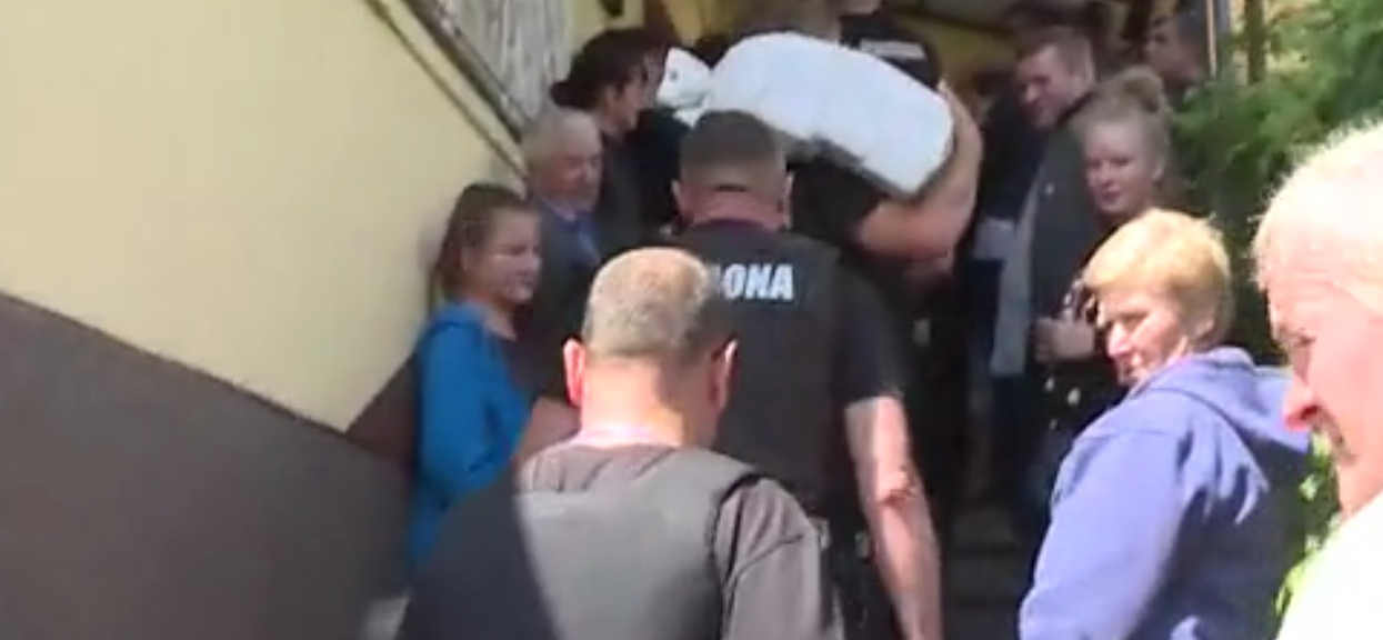Panika w polskim banku. Klienci masowo zaczęli wypłacać pieniądze, szokujące wydarzenia w Polsacie