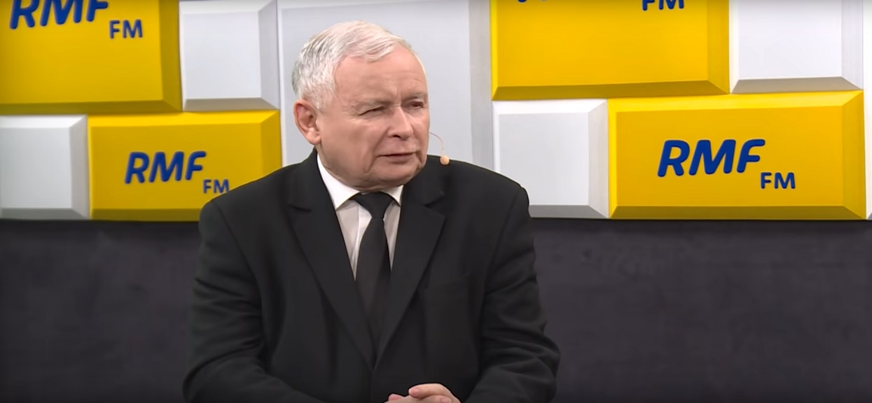 Ministerstwo poinformowało o tablicy upamiętniającej ś.p. Jarosława Kaczyńskiego. Co się dzieje?!