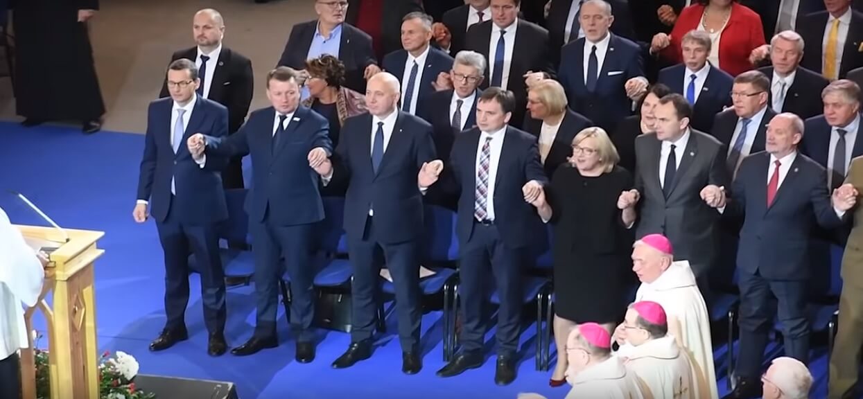 Ks. Walczak: PiS i duchowni wykorzystują Kościół do pogłębiania podziałów w społeczeństwie