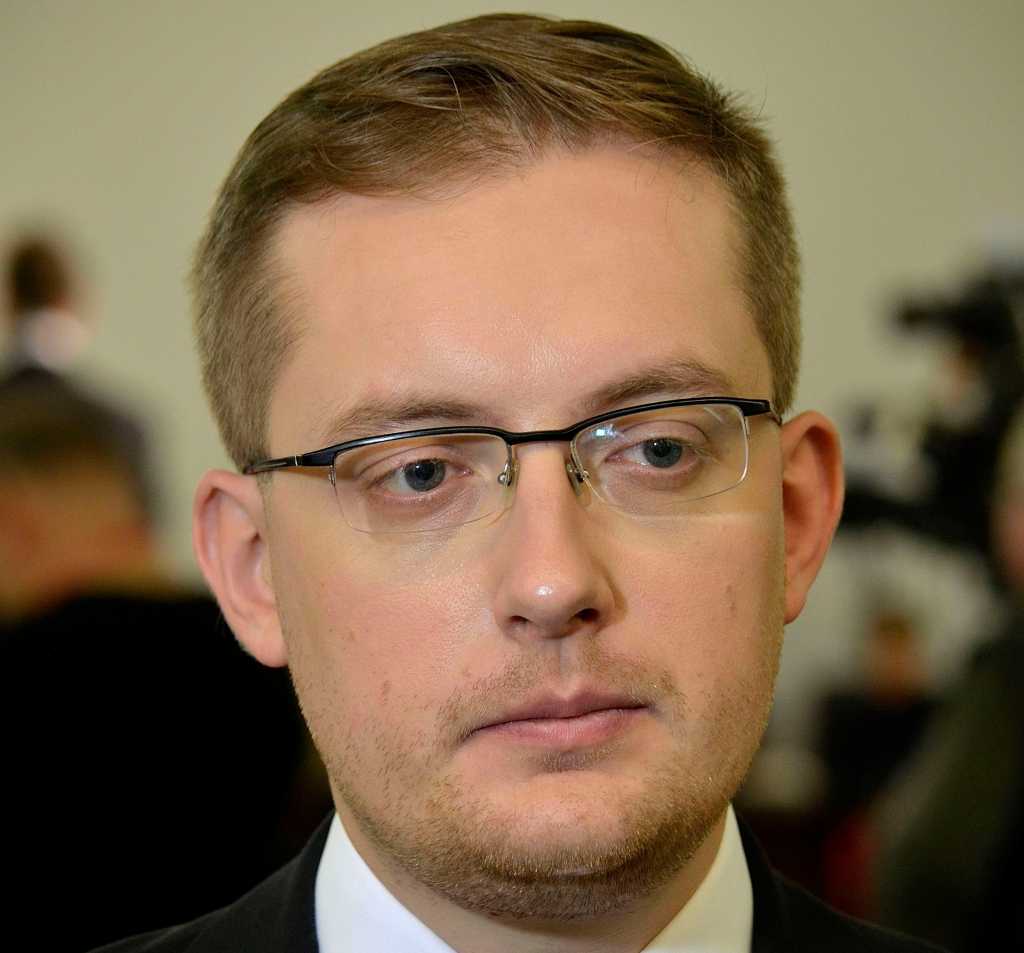 Winnicki: TVP promuje multi-kulti
