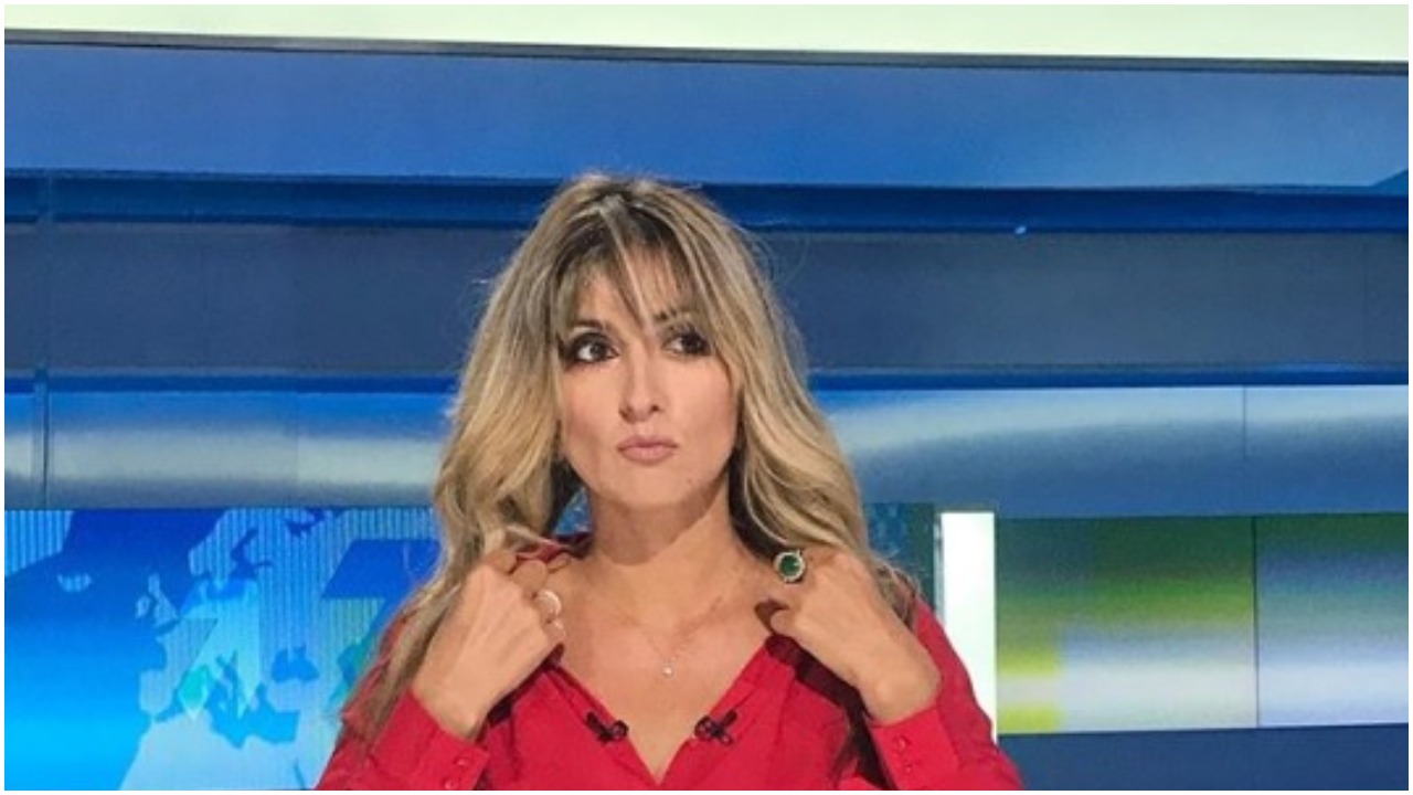 Fani nigdy wcześniej nie widzieli jej bez ubrań. W sieci krąży zdjęcie Karoliny Szostak w stroju kąpielowym