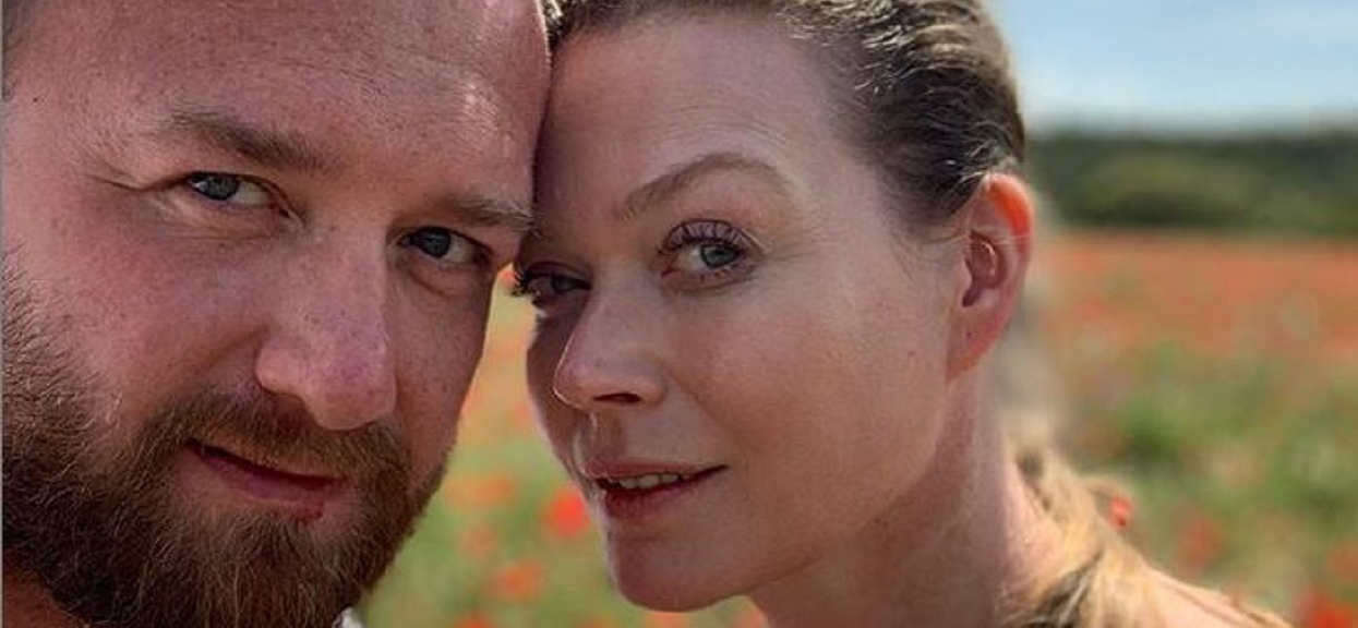 Wydawała się okazem zdrowia, niestety nie żyje. Gwiazdor serialu "Przyjaciółki" w żałobie