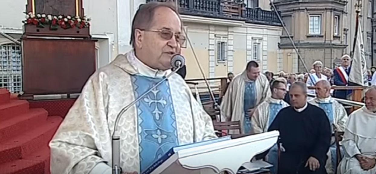 Ujawniono ile Tadeusz Rydzyk płaci swoim pracownikom. Wielu Polaków może tylko pomarzyć o takich pieniądzach