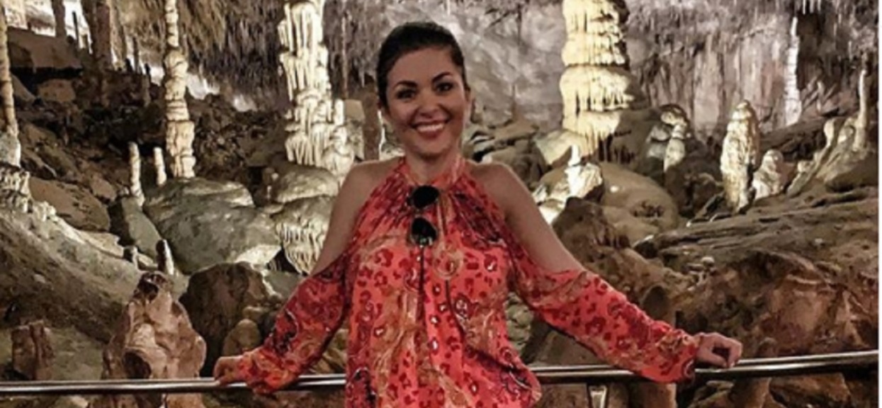 Seksowna Kasia Cichopek bez stanika trzyma się za krocze, fani są zachwyceni: "Zdjęcie na fototapetę do salonu"