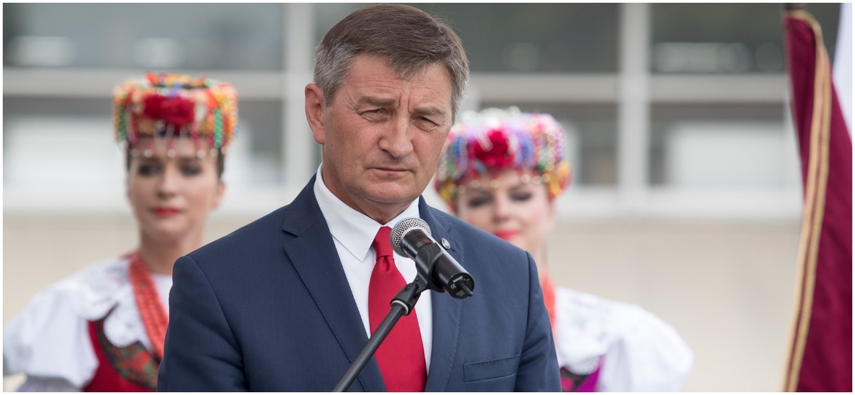 Gdzie dokładnie "służbowo" latał Kuchciński? Na liście m.in. Wielki Odpust w Kalwarii Pacławskiej i Dożynki Powiatu Jarosławskiego