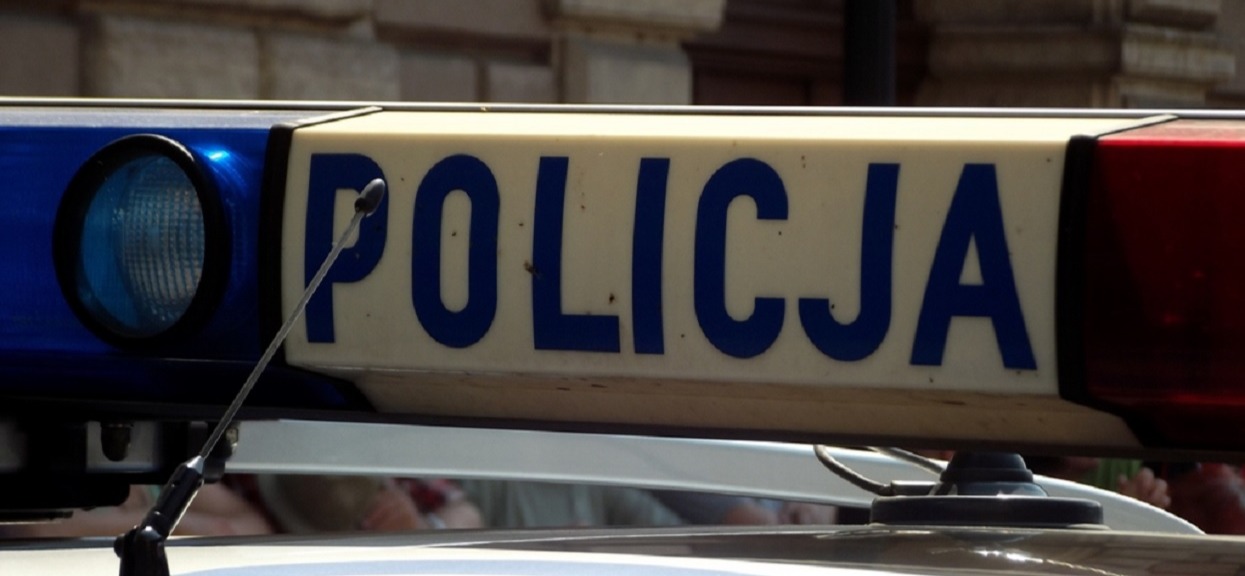 Po desperackim pościgu policja wreszcie zatrzymała auto. Gdy zajrzeli do środka, ich oczy zaszkliły się