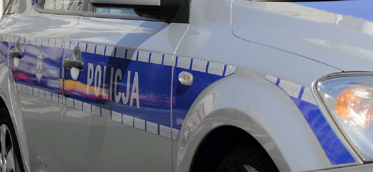Rodzina zgłosiła zaginięcie kobiety, a ta leżała martwa we własnym domu. Tajemnicza śmierć 36-latki