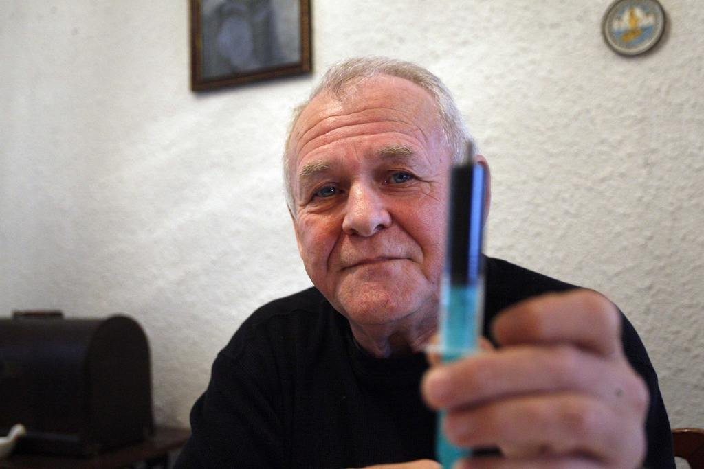 Wyleczył tysiące osób chorych na raka. Teraz chce rozpowszechnić swoją metodę ale... jest jeden problem