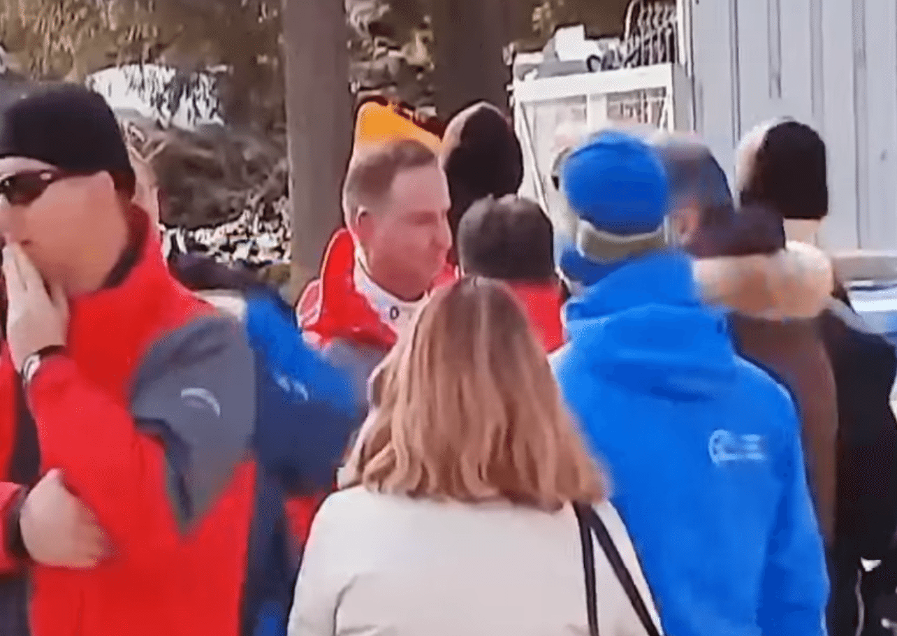 Awantura na stoku z udziałem prezydenta Dudy. Poirytowany tłum miał dość (video)