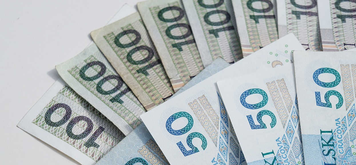 10 milionów Polaków może spodziewać się rekordowej podwyżki emerytur i rent. Wiemy komu się należy i ile