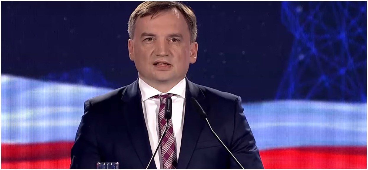 "Wytępienia tęczowej zarazy". Tego życzą sobie politycy PiS