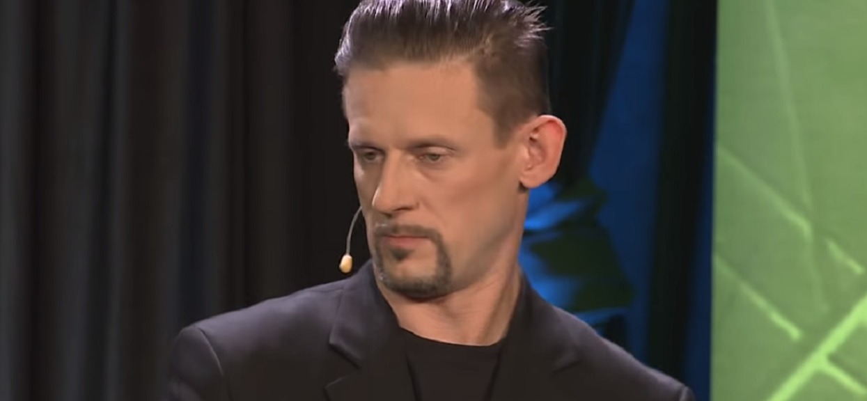 Michał Wójcik ma czworo dzieci z różnymi kobietami. Zdumiewające tłumaczenie tej sytuacji