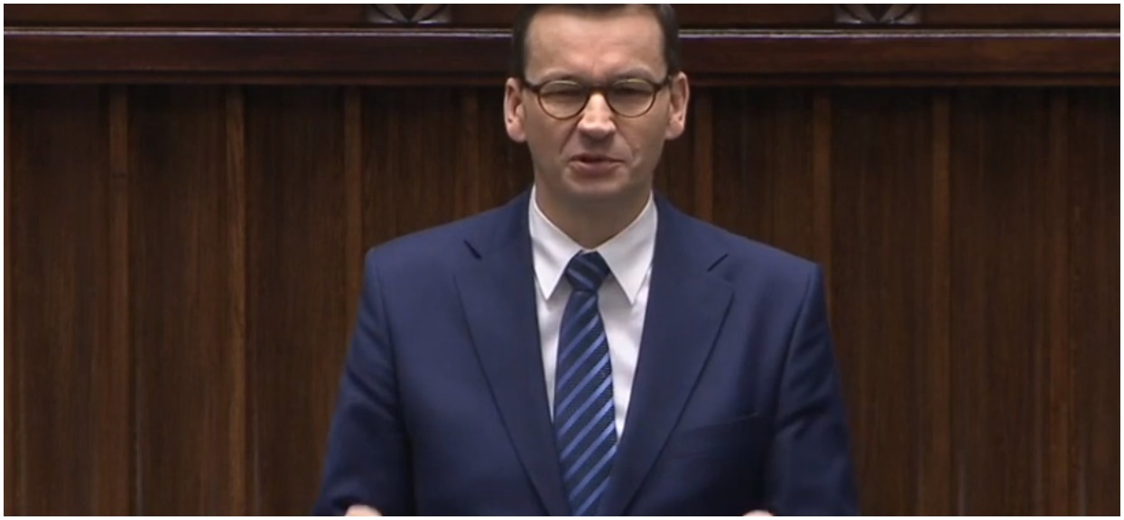 Tysiące Polaków mogą nieświadomie stracić zasiłki! Wszystko przez reformę wprowadzoną przez Morawieckiego