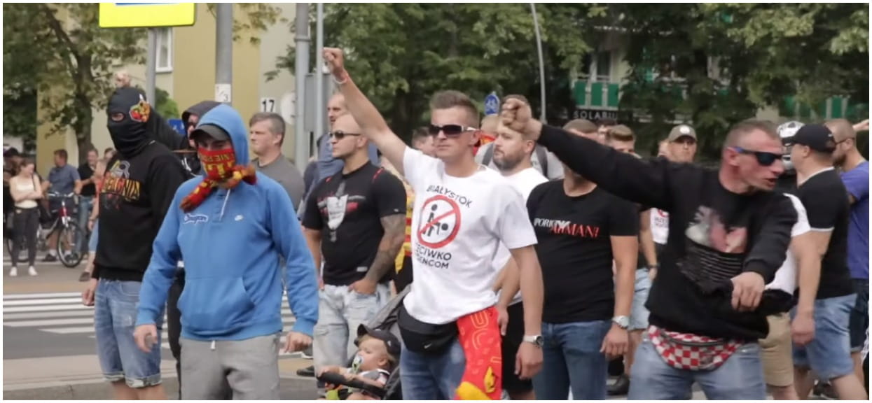To oni wzniecali zamieszki na Marszu Równości w Białymstoku. Teraz dostaną 700 tysięcy złotych od rządu