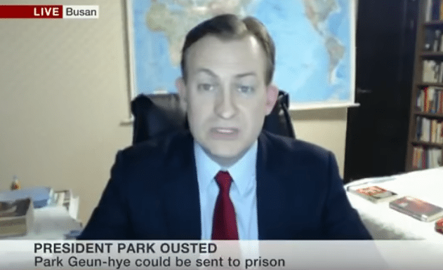 Cały świat pęka ze śmiechu po wpadce BBC na żywo. To po prostu trzeba zobaczyć (VIDEO)