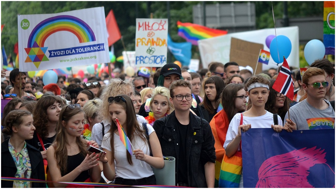 Prominentny polityk PiS miał bić żonę. Teraz zamierza walczyć z Marszami Równości