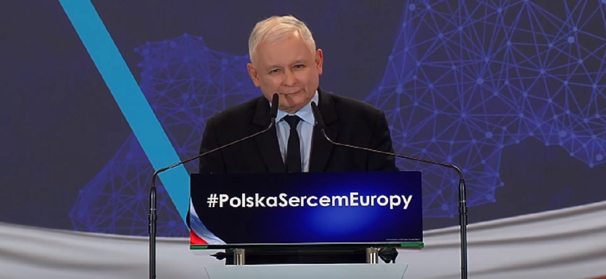 Tak Jarosław Kaczyński podbija kobiece serca. Przyłapali prezesa PiS na gorącym uczynku