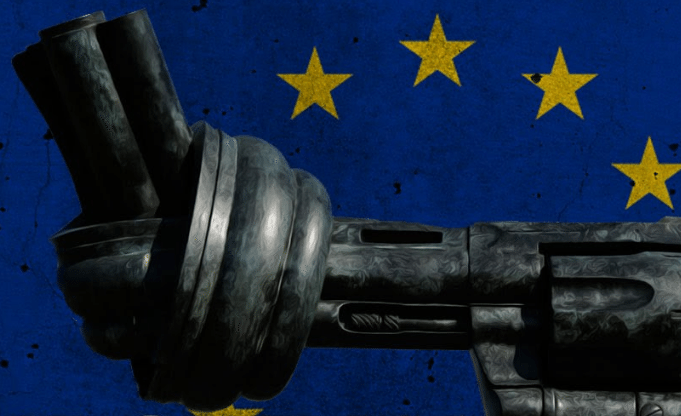 Nowa dyrektywa Unii niemal CAŁKOWICIE rozbroi Europejczyków
