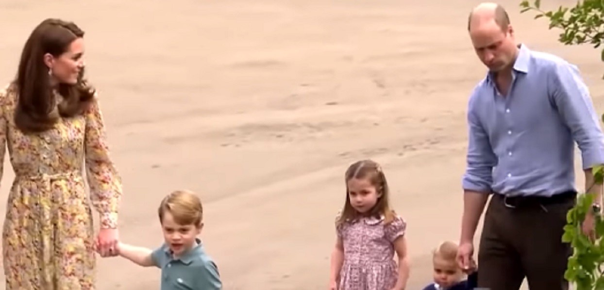 Księżna Kate i książę William rozpoczęli wakacje. Brytyjczycy pokochali ich za sposób, w jaki podróżują