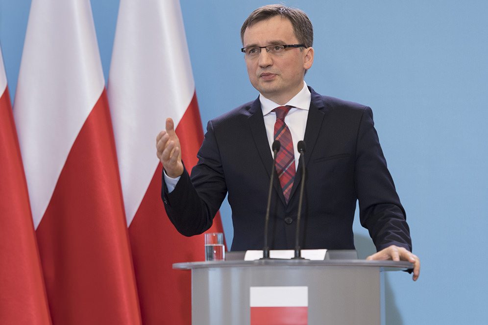 Ziobro zmiażdżony przez własne ministerstwo