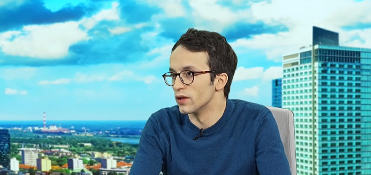 Nowa "jakość" TVP? Pereira pisze o "pindolku", zamiast informować o aferze PiS