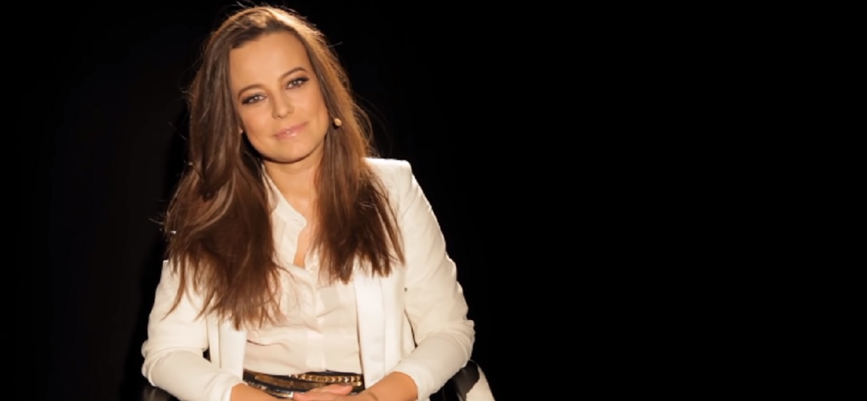 Anna Mucha podała oficjalny cennik za zrobienie sobie z nią zdjęcia. Takiej opłaty fani na pewno się nie spodziewali